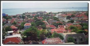 View of Willemsted in Cura&ccedil;ao from the Queen Juliana Bridge