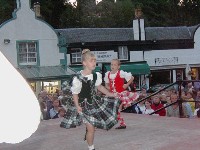 tp8120350.jpg (58645 bytes)