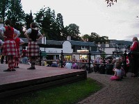 tp8120362.jpg (57772 bytes)